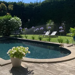 https://la-demeure-eyguieres.fr-provencehotel.com